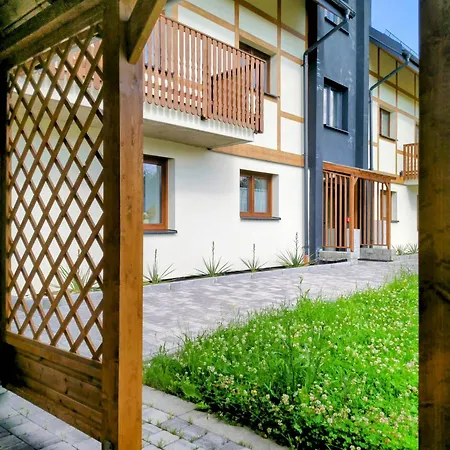 Nowy Z Tarasem I Samodzielnym Wejsciem - Sowia Appartement