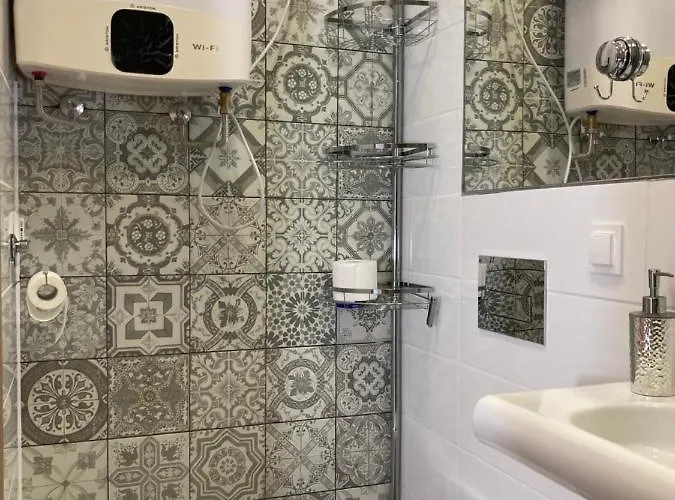 Nowy Z Tarasem I Samodzielnym Wejsciem - Sowia *